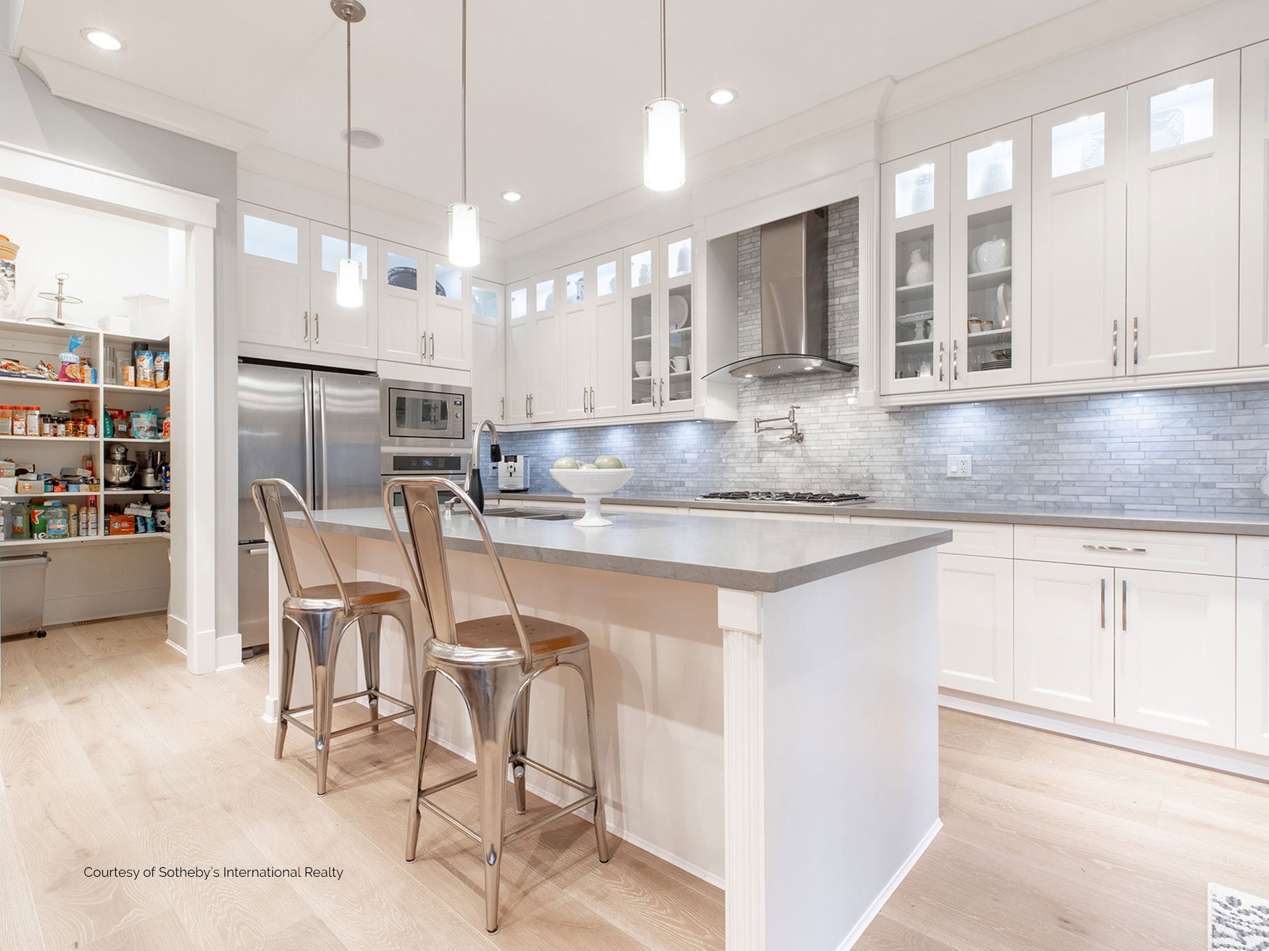 EIFFEL | Engineered Hardwood by Pravada Floors