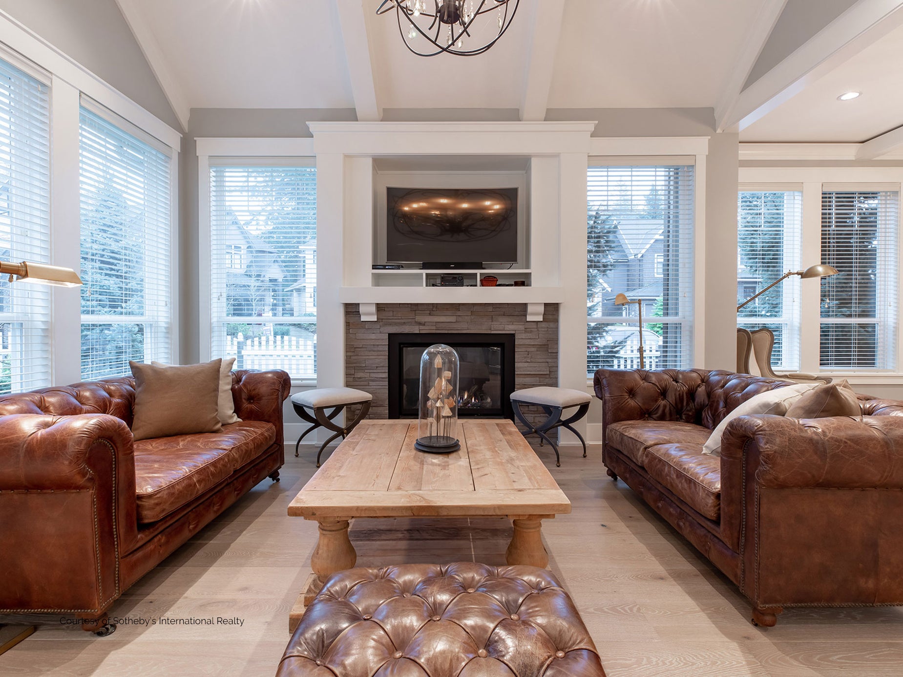 EIFFEL | Engineered Hardwood by Pravada Floors