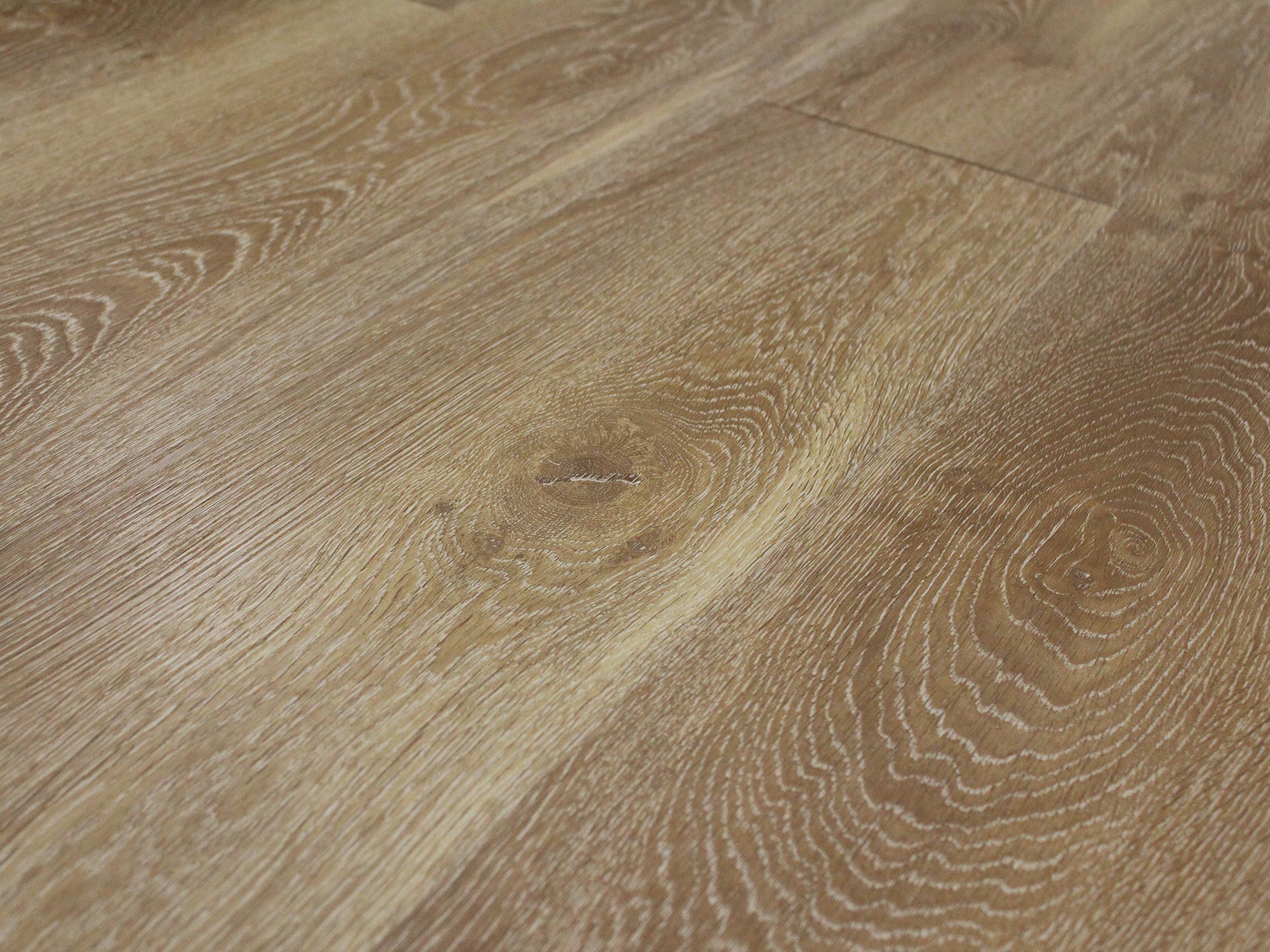 WHITE GOLD | Resilient WPC by Pravada Floors