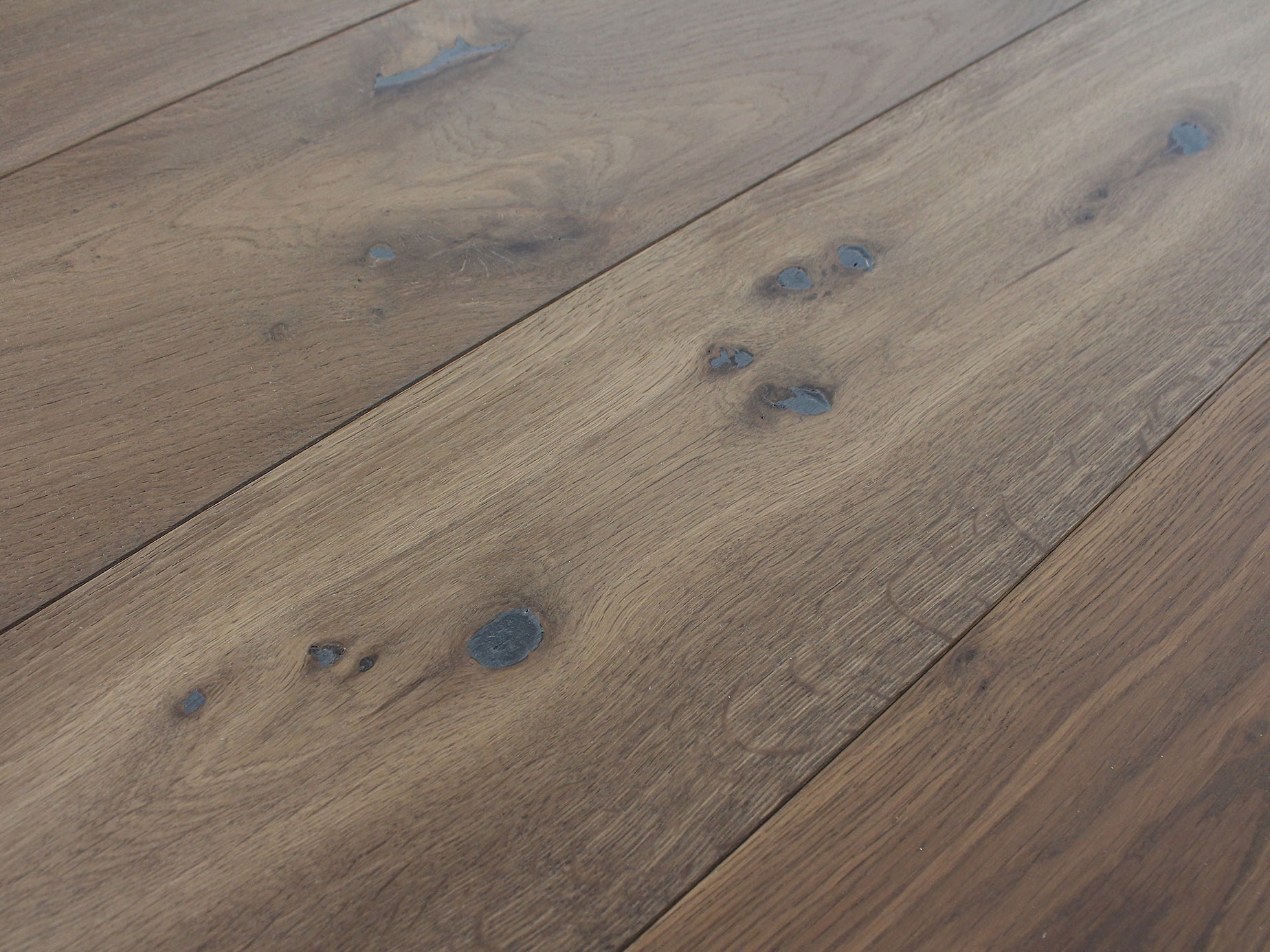 AGED LEATHER | Engineered Hardwood by Pravada Floors