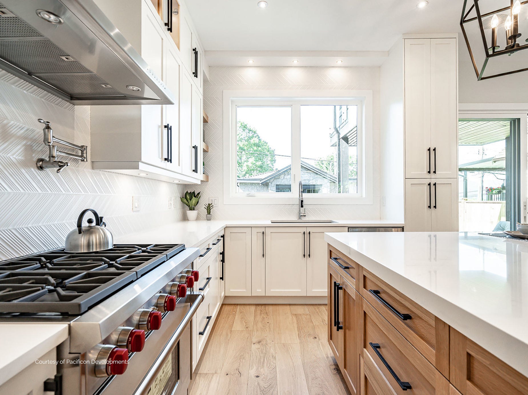 PALETTE | Engineered Hardwood by Pravada Floors