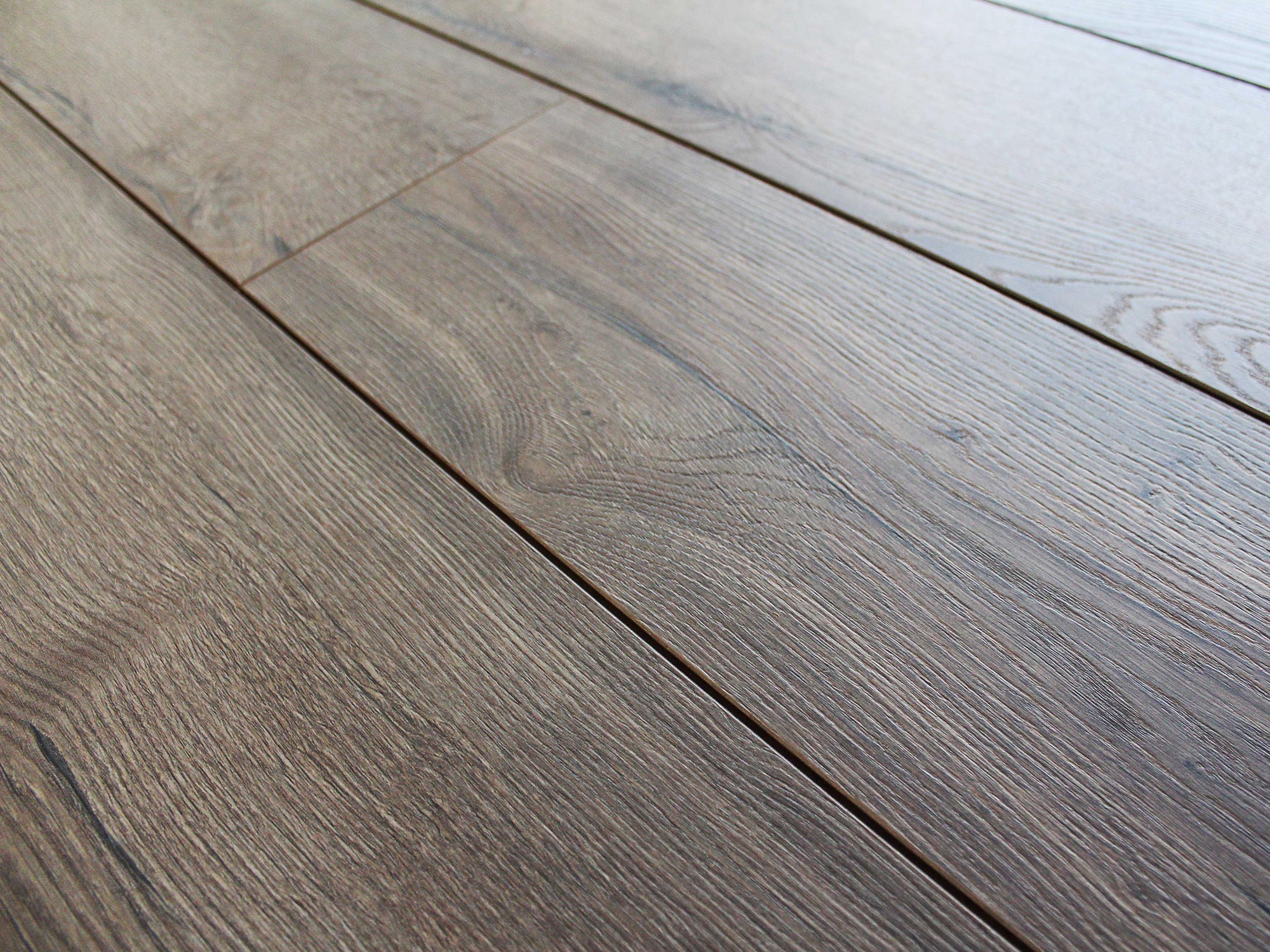 CAVIAR | Luxury Laminate by Pravada Floors