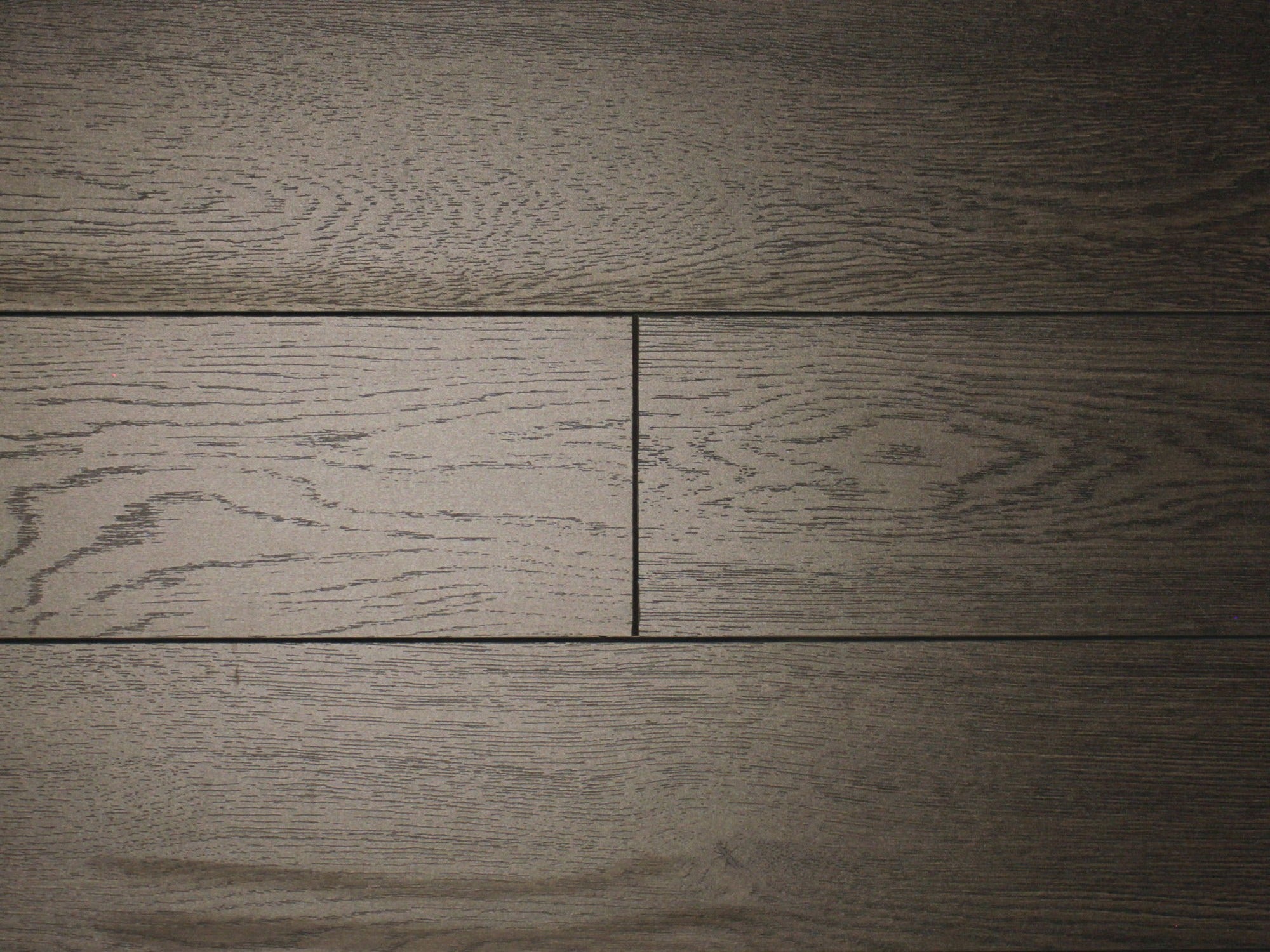 CHARCOAL OAK | Luxury Laminate by Pravada Floors