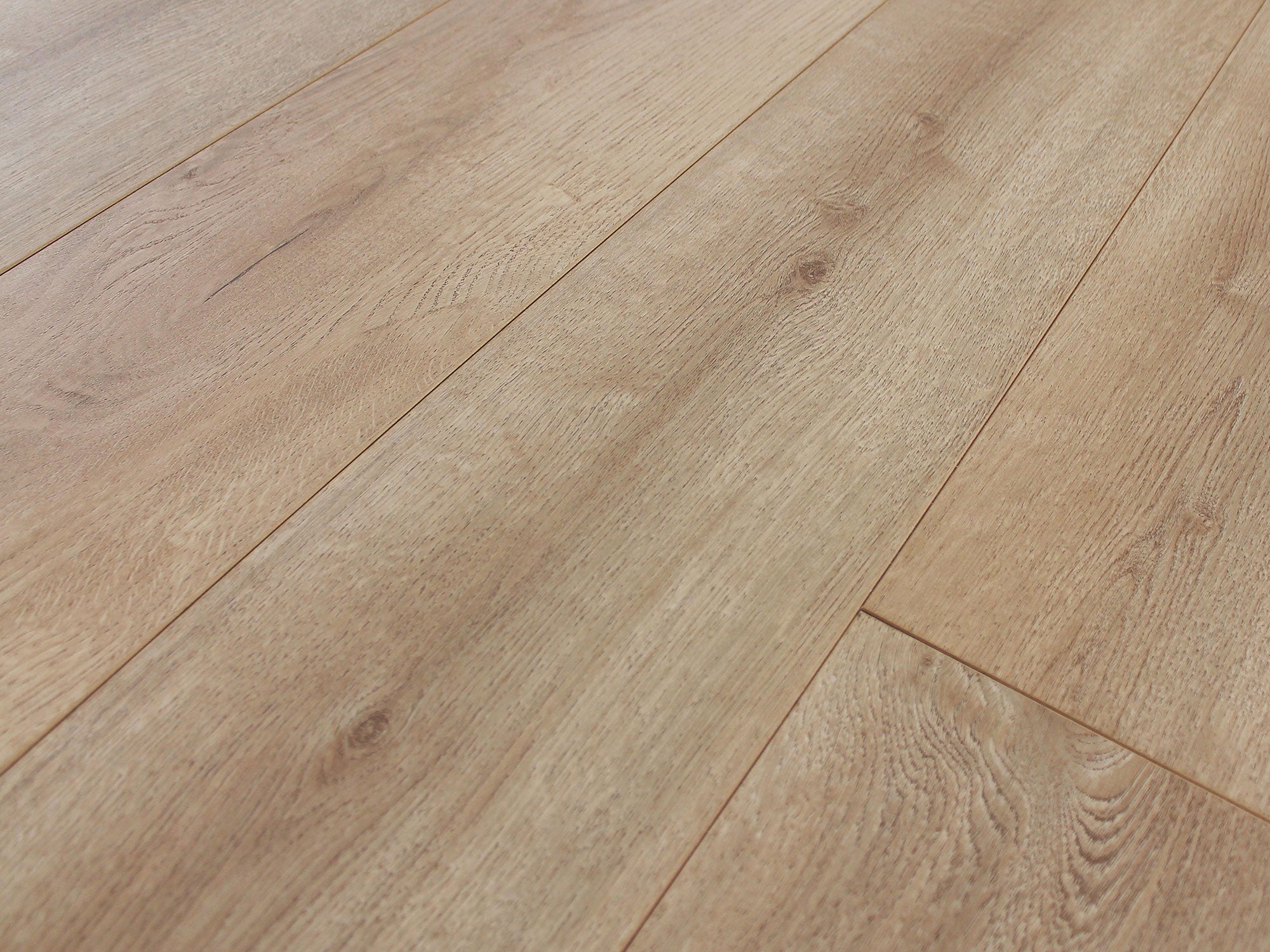 VINEYARD | Luxury Laminate by Pravada Floors