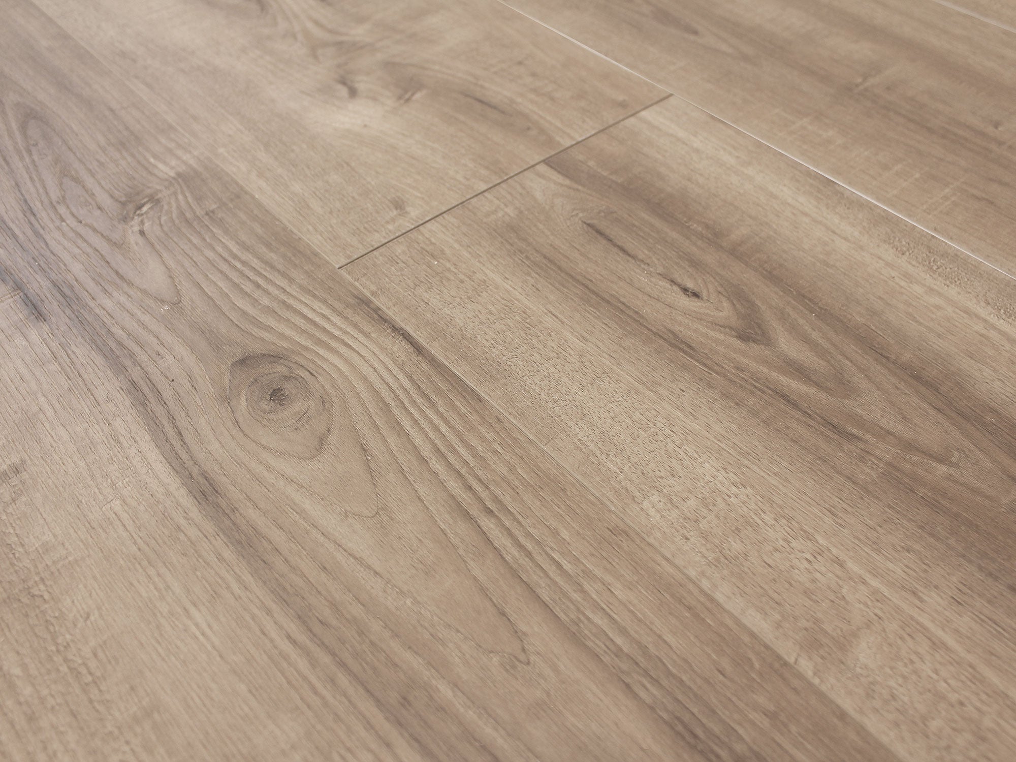 LAKESHORE | Waterproof SPC by Pravada Floors