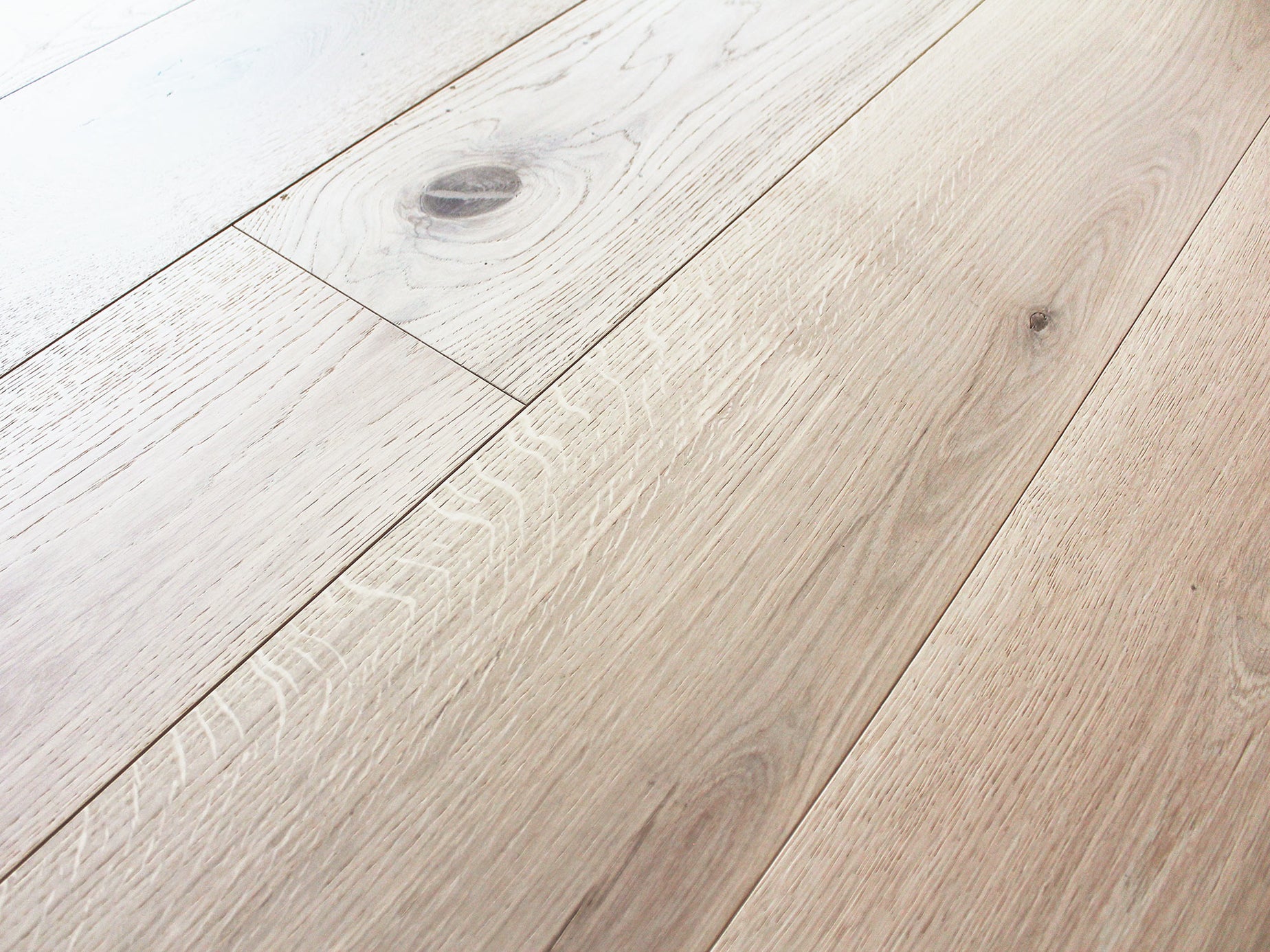 NOUVEAU | Engineered Hardwood by Pravada Floors